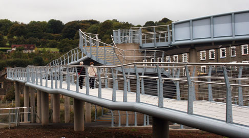 5-joe-calzaghe-footbridge