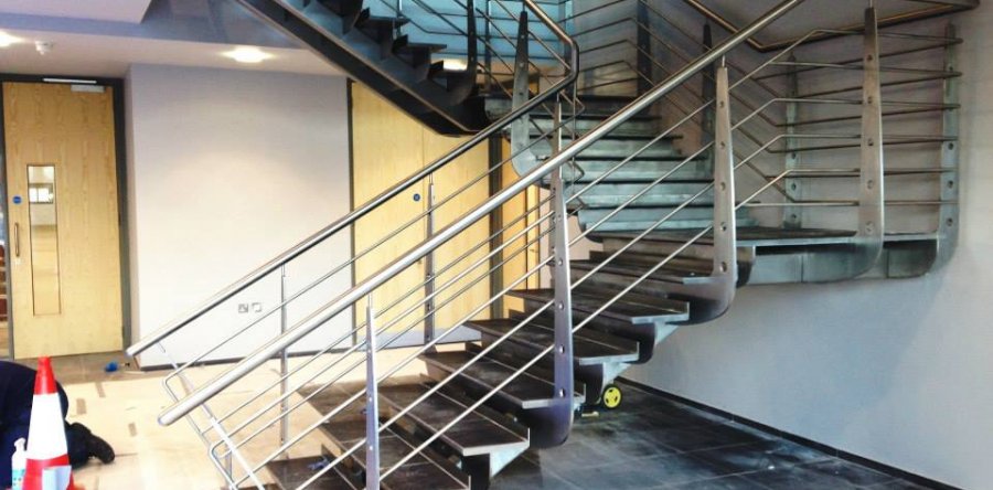 Escada em Inox