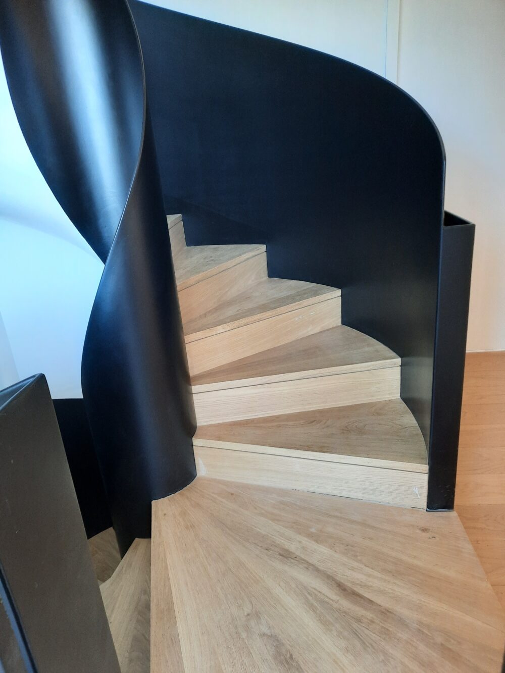 Escada Le Perreux Sur Marne — 3